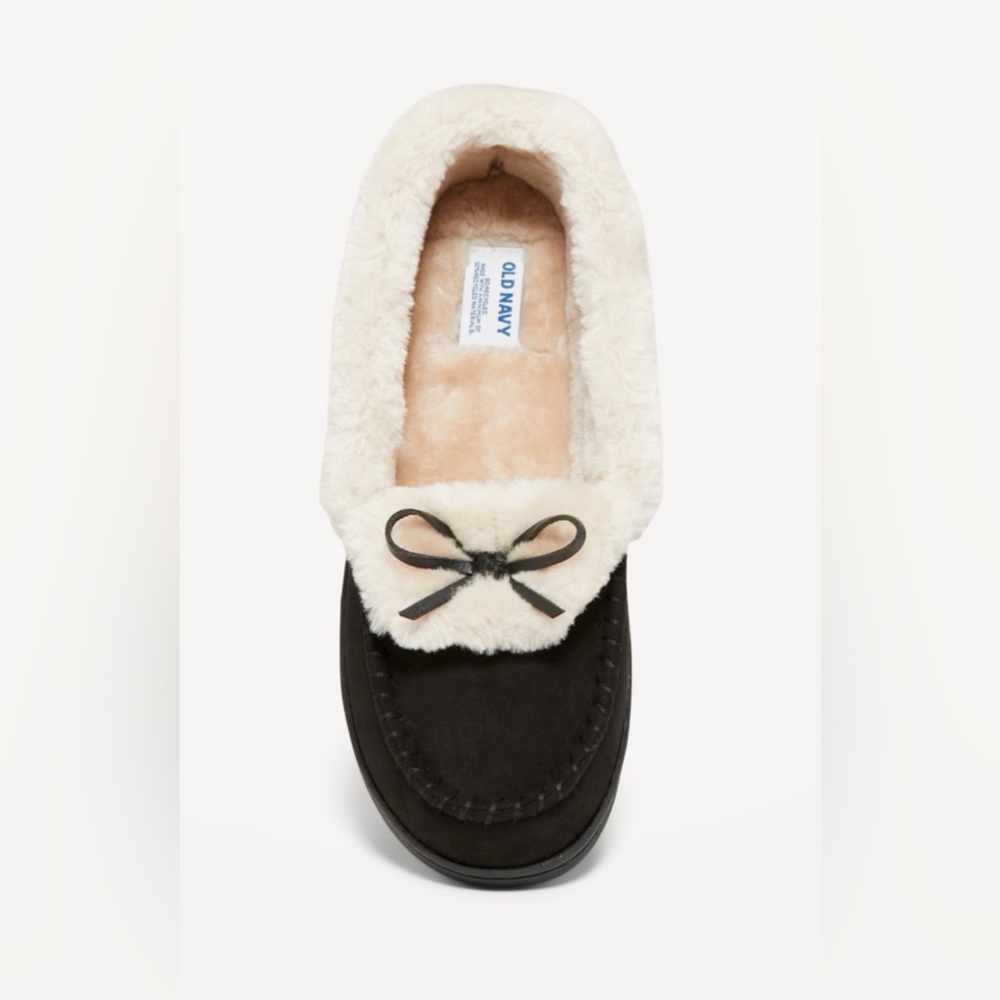 NWT!! Old Navy Cozy Black Sherpa Moccasin Slippers - Sz 9